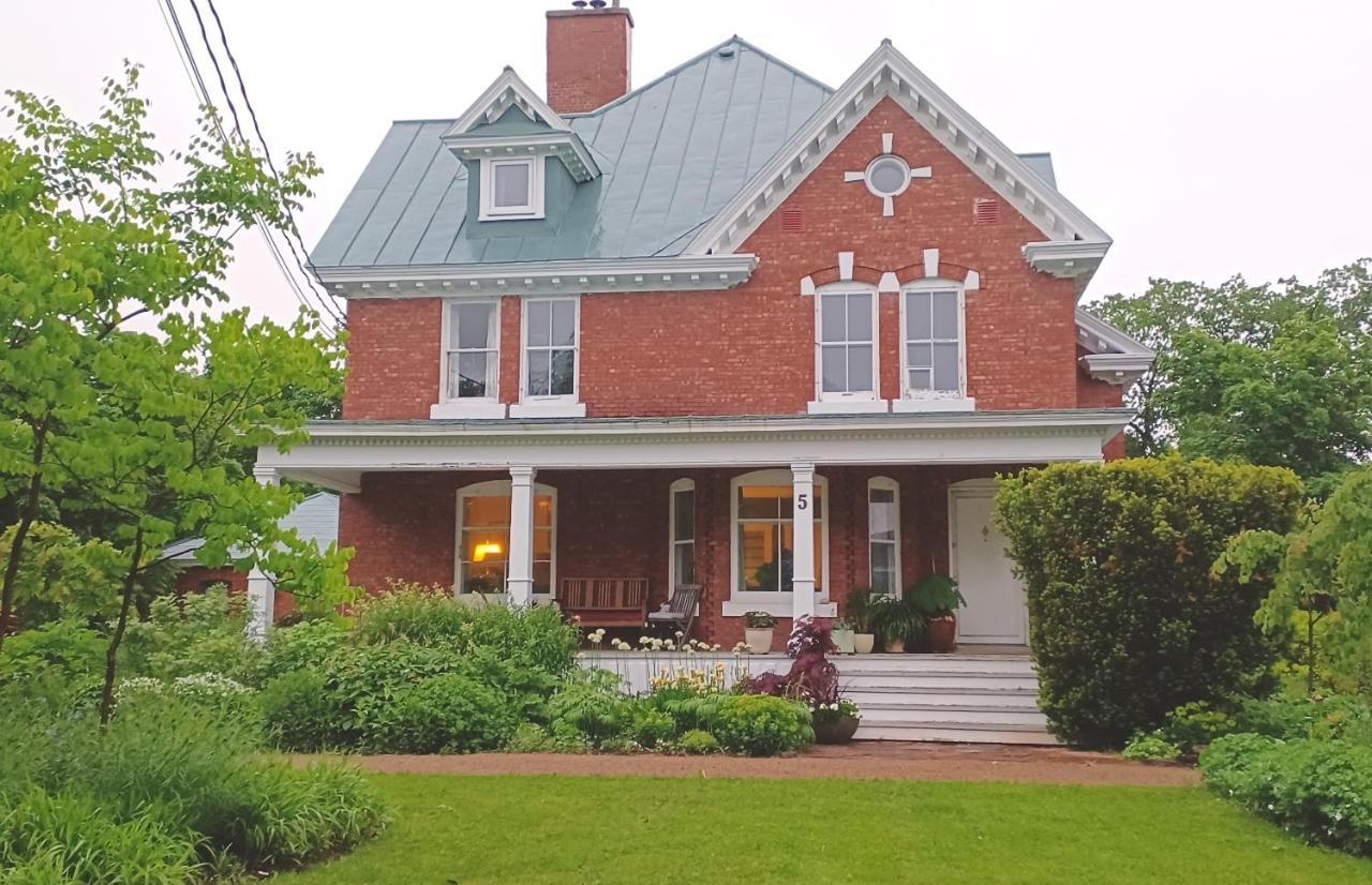 Napier House Leilighet Campbellton Eksteriør bilde